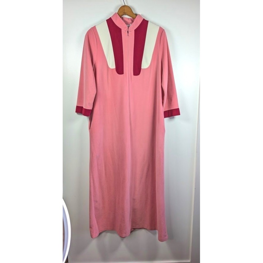 Vintage Vanity‎ Fair Velour House Coat Size 16 Long Duster Robe Valentine's Day